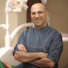 دکتر فرهاد صدرالدینی