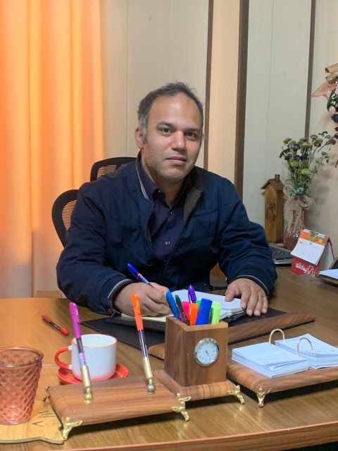 دکتر نوید لطف زرعی