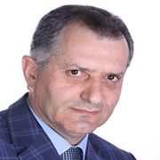 علیرضا نادری