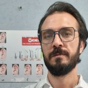 دکتر یاسر اکبری